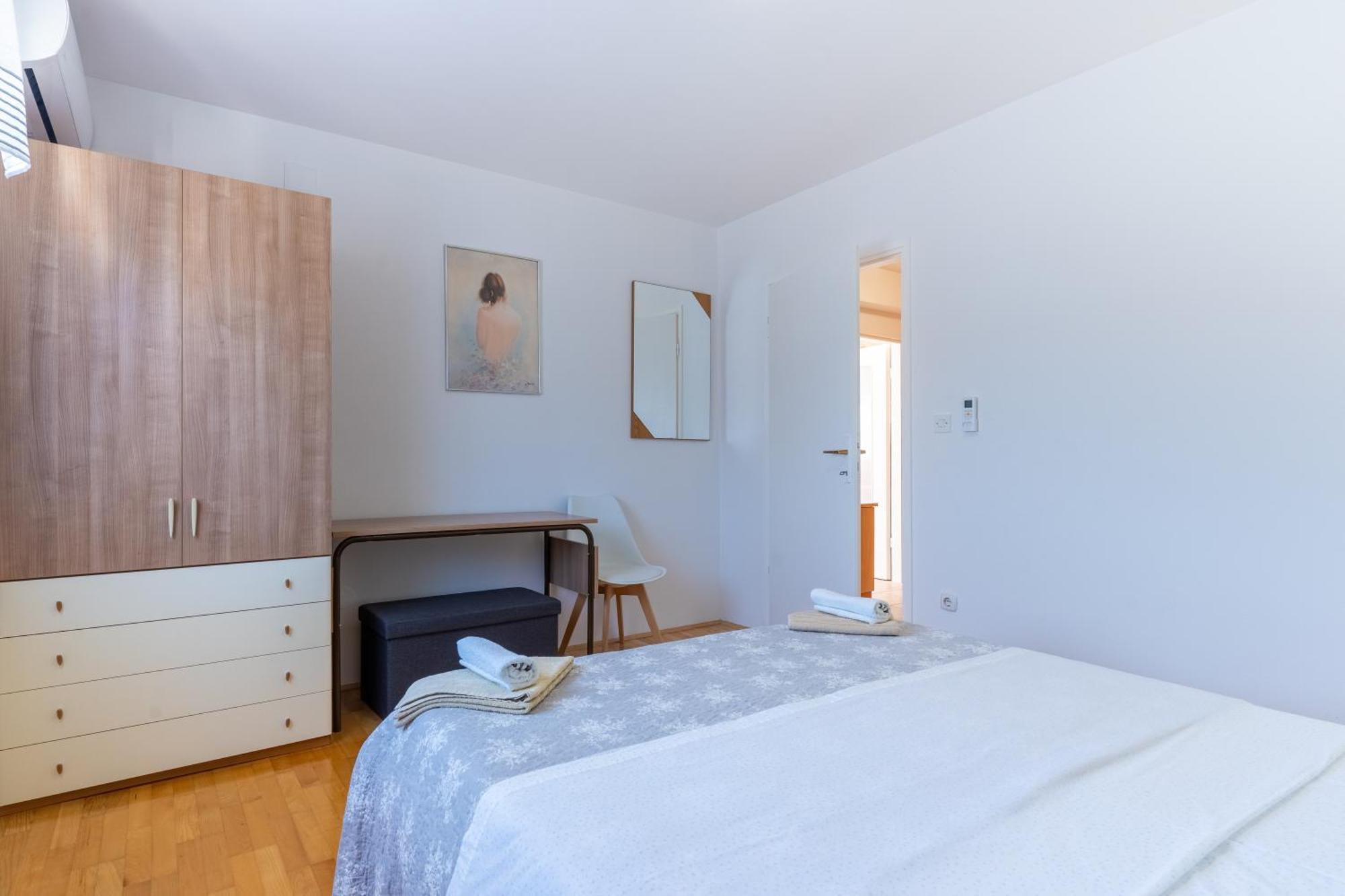 Apartment Kristian Cres Luaran gambar