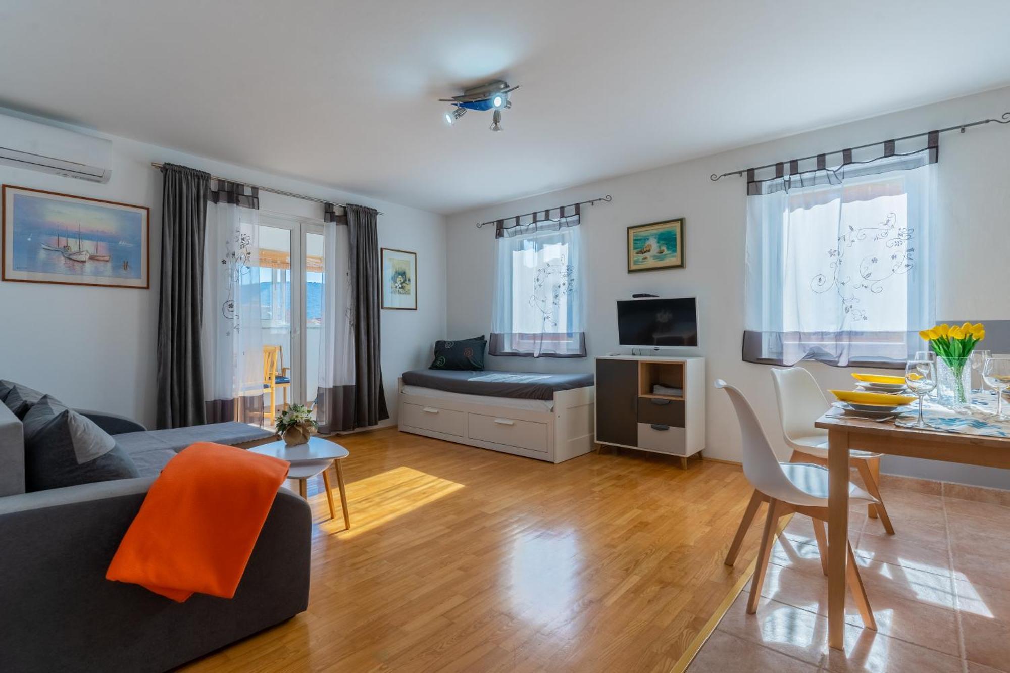 Apartment Kristian Cres Luaran gambar